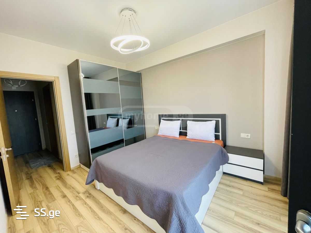 2 Room Flat Daily Rent. Saburtalo view 4