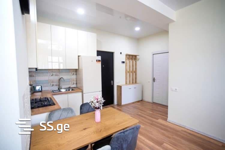 2 Room Flat Daily Rent. Isani view 4