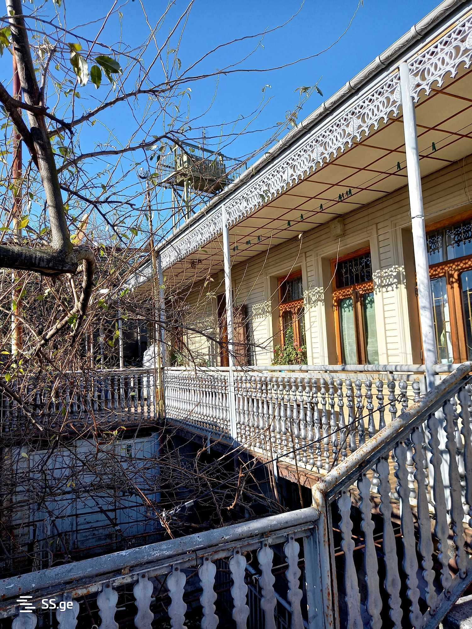 7 Room Private House For Sale view 9