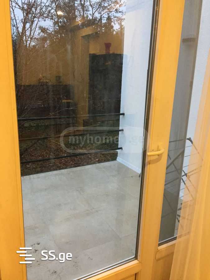 5 Room Private House For Sale view 8