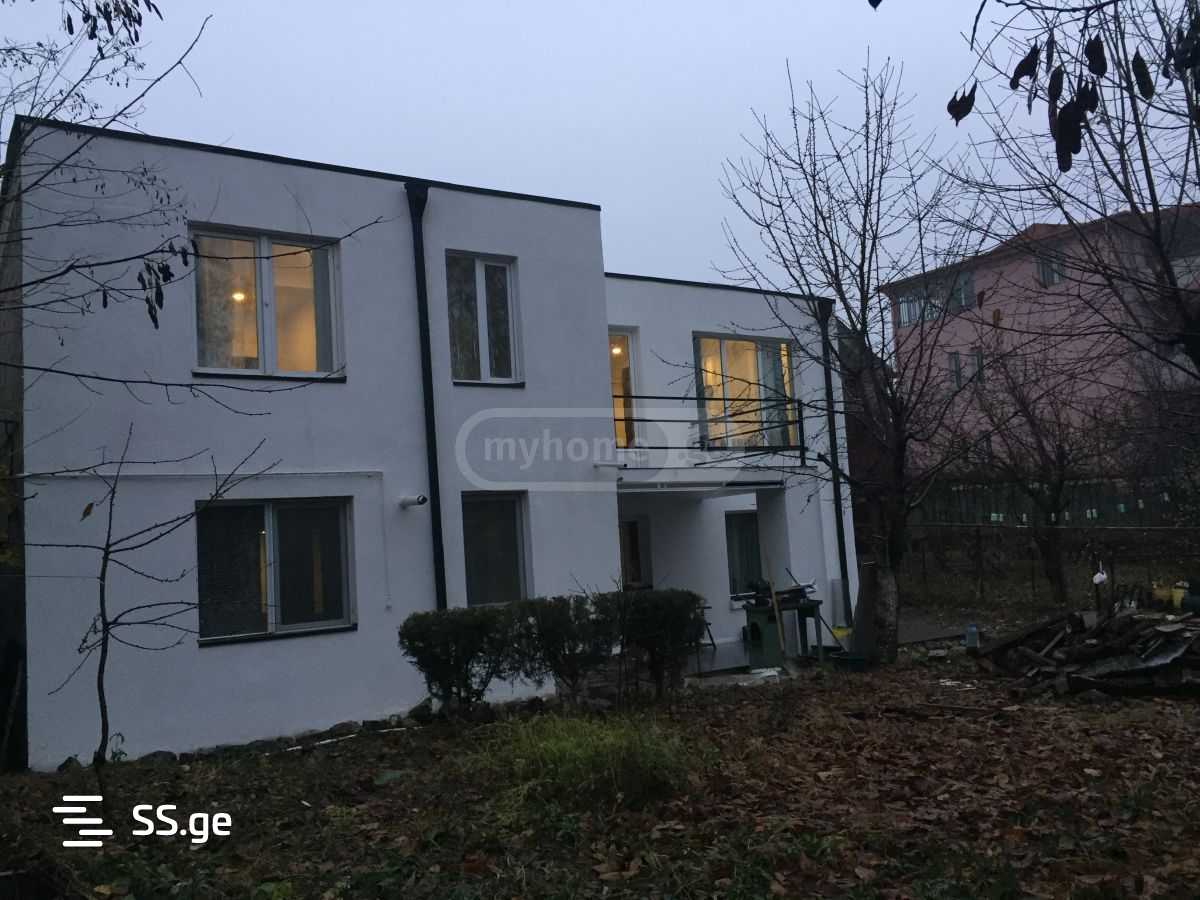 5 Room Private House For Sale view 1