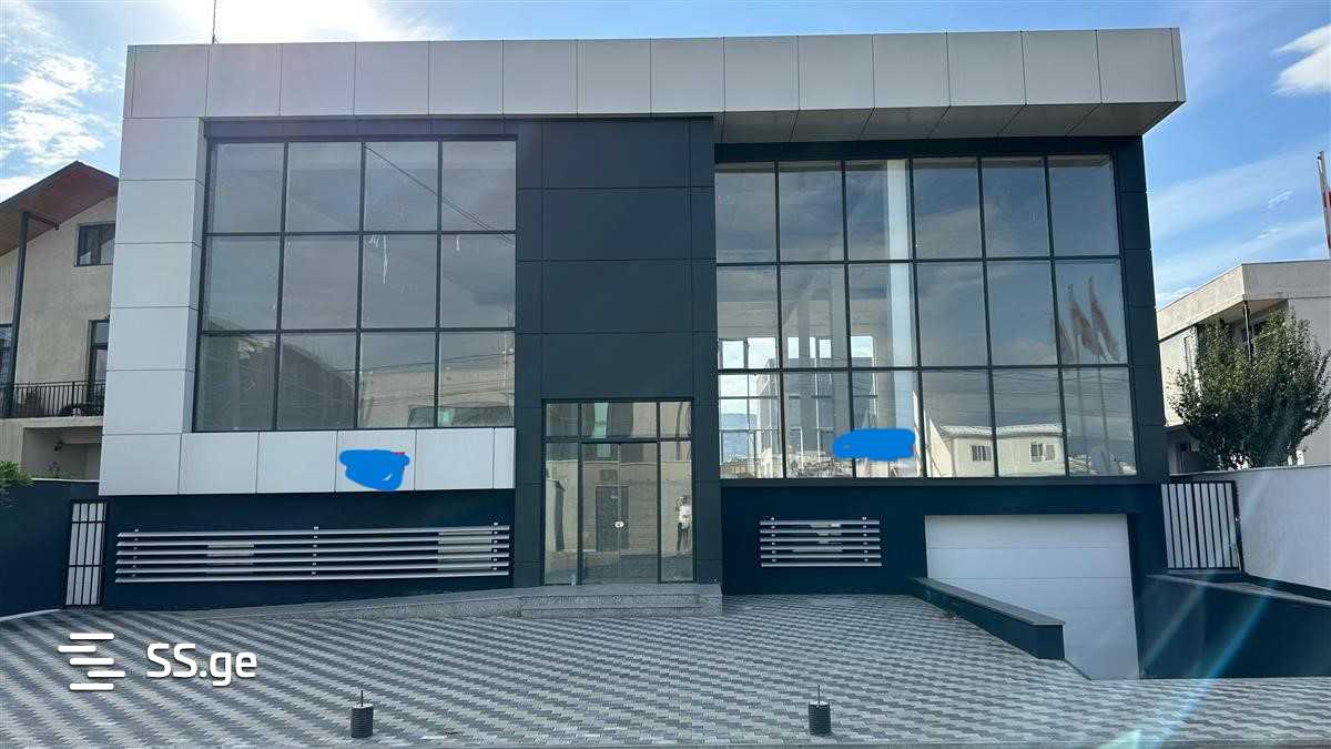 Store-Industrial Property For Rent. Didi Digomi view 1