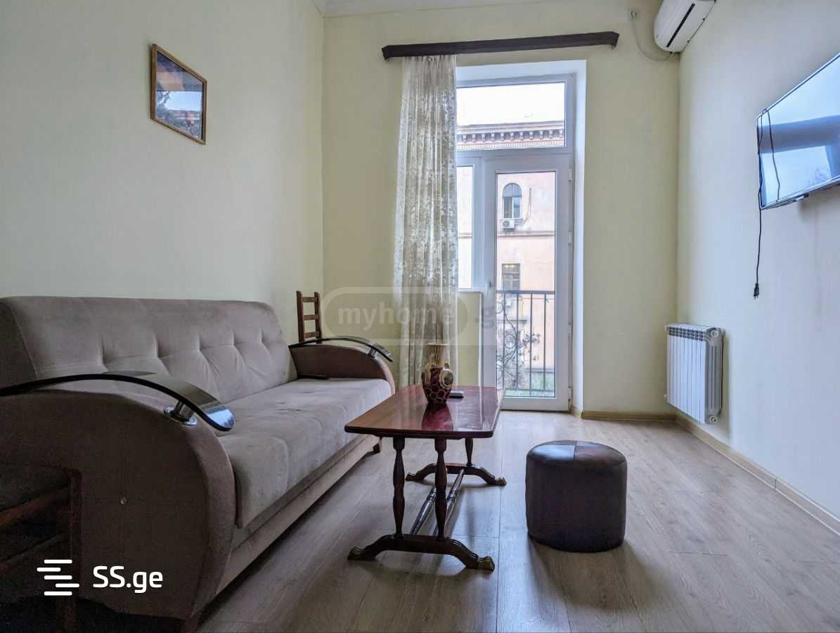 2 Room Flat For Rent. Chugureti view 1