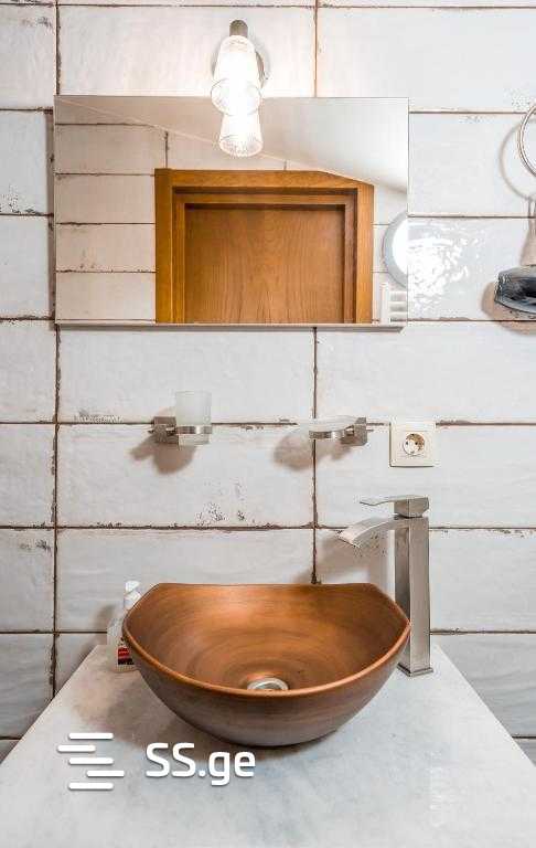 20 Room Hotel For Sale view 9
