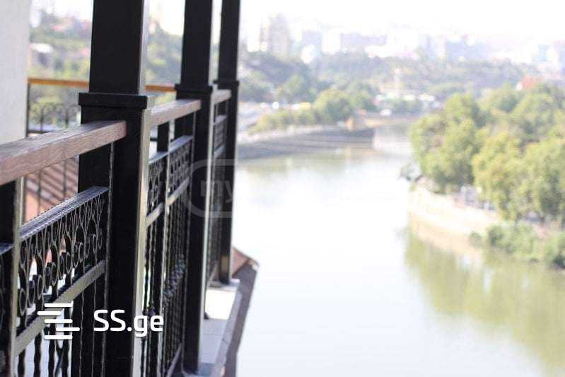 3 Room Flat For Sale view 1