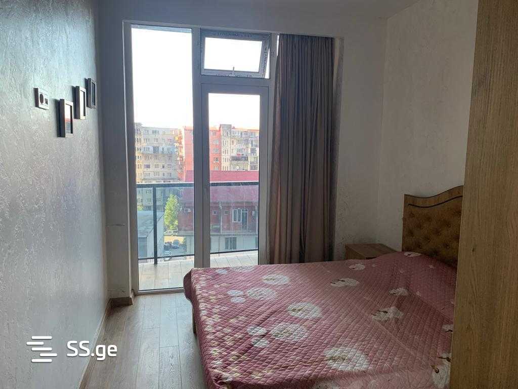 2 Room Flat For Rent. Batumi view 4