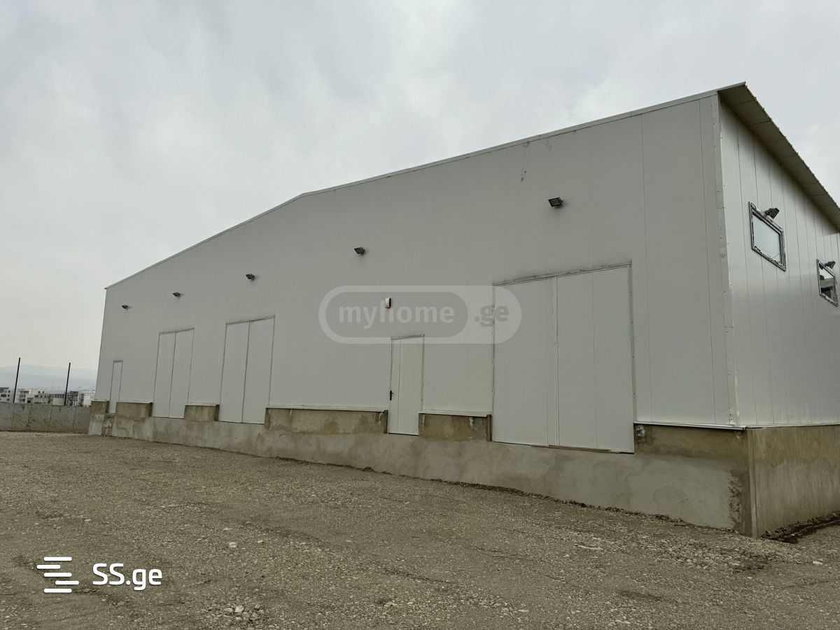 Store-Industrial Property For Rent. Didi Digomi view 5