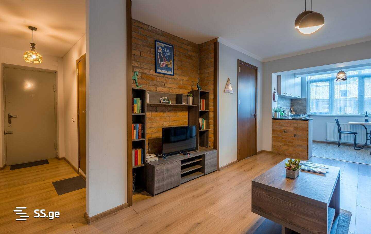 3 Room Flat For Rent. Chugureti view 1