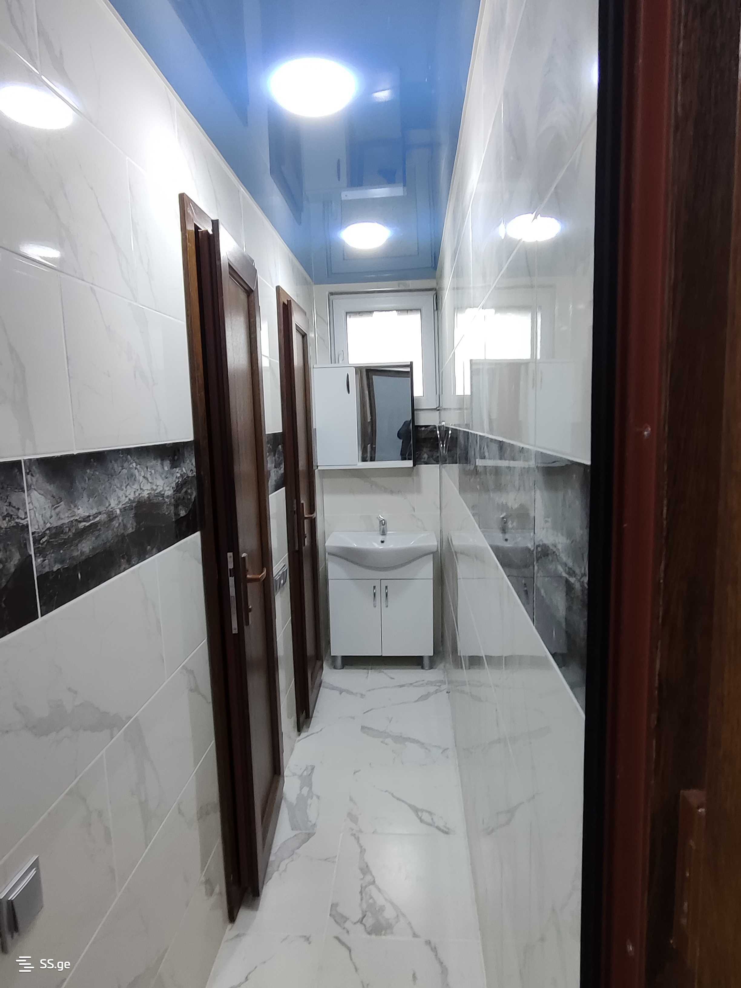 9 Room Private House For Sale view 6
