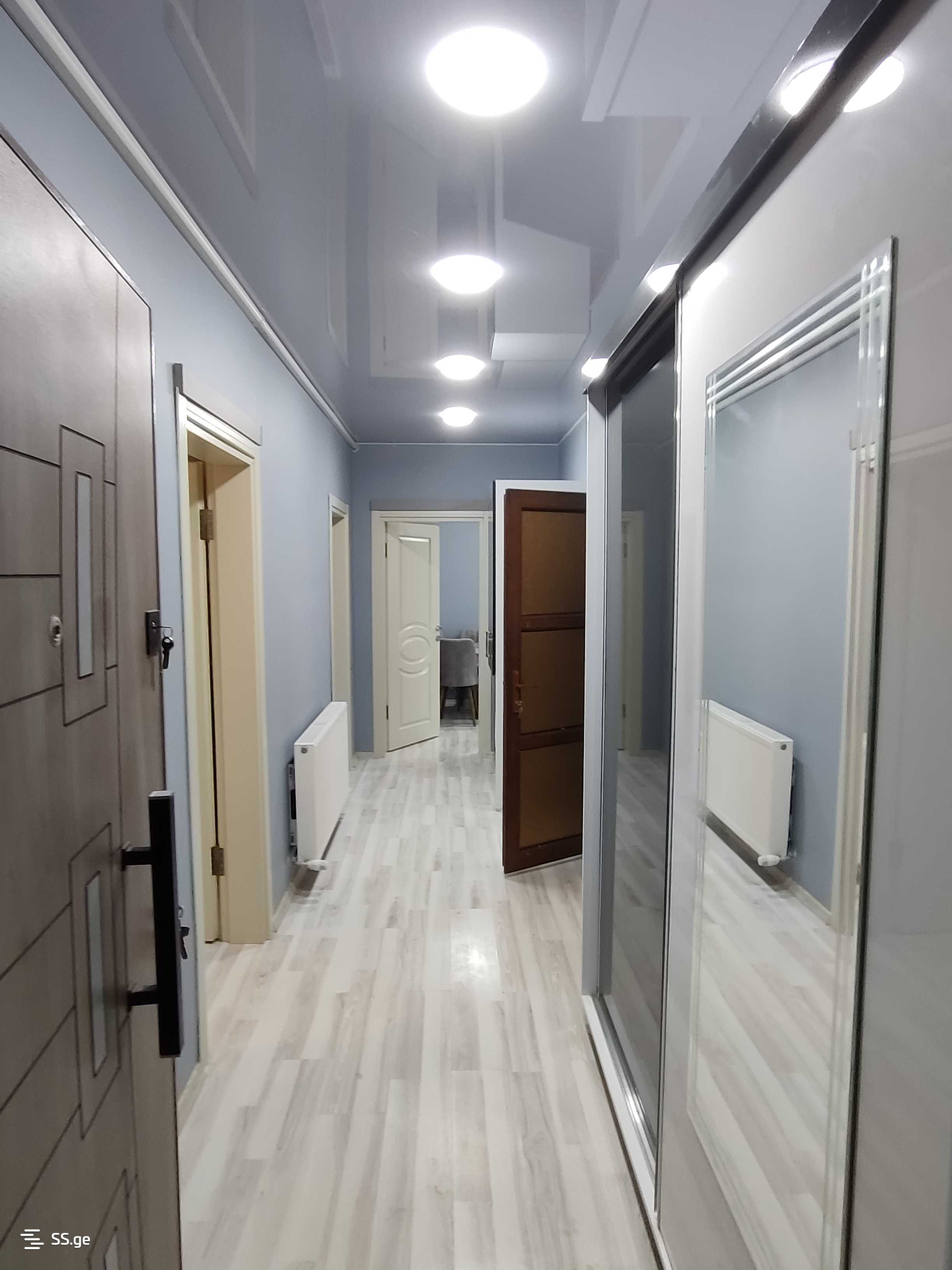 9 Room Private House For Sale view 2