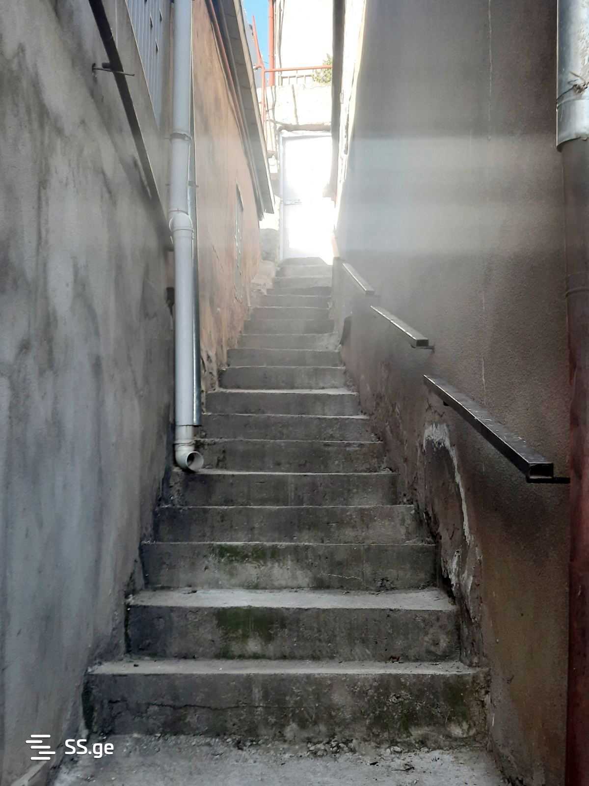 6 Room Private House For Sale view 11