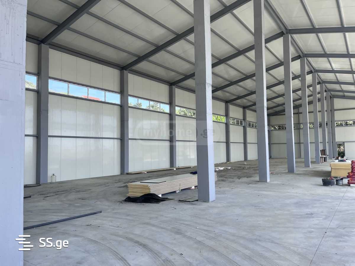 Store-Industrial Property For Rent. Zahesi view 1