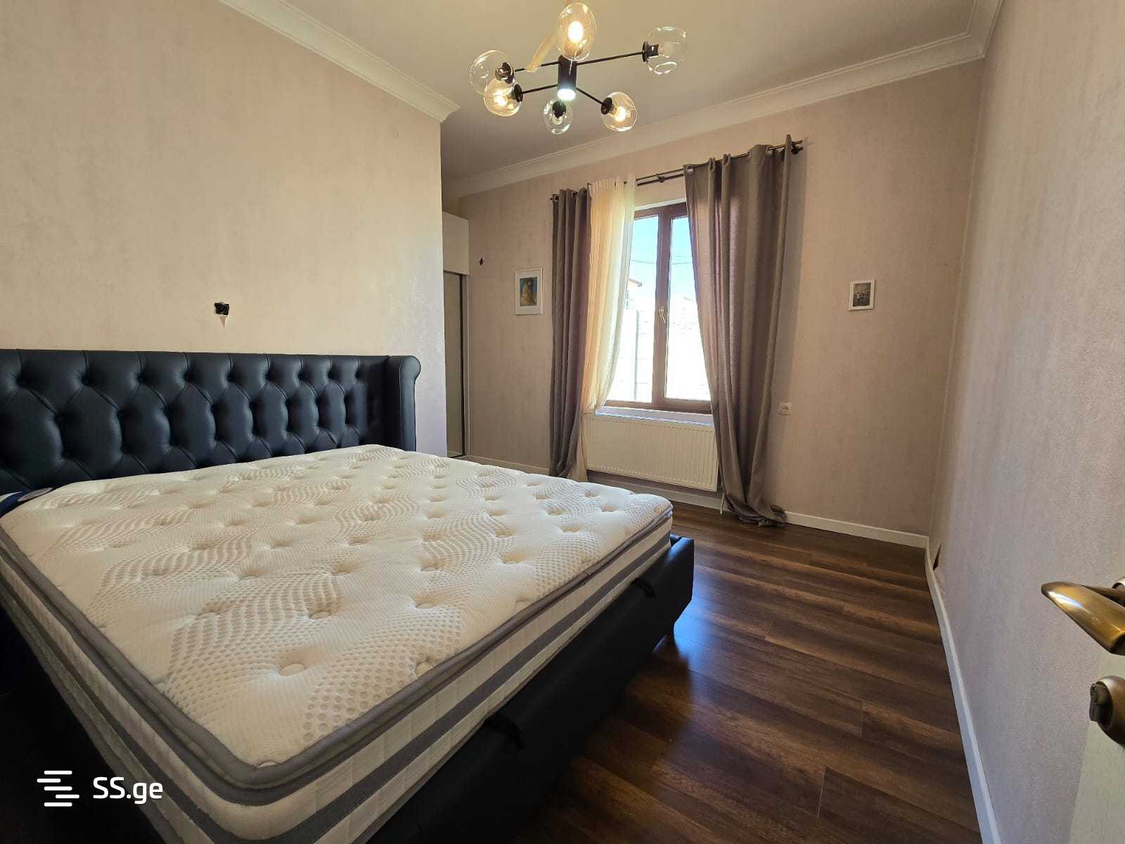 4 Room Private House For Sale view 5