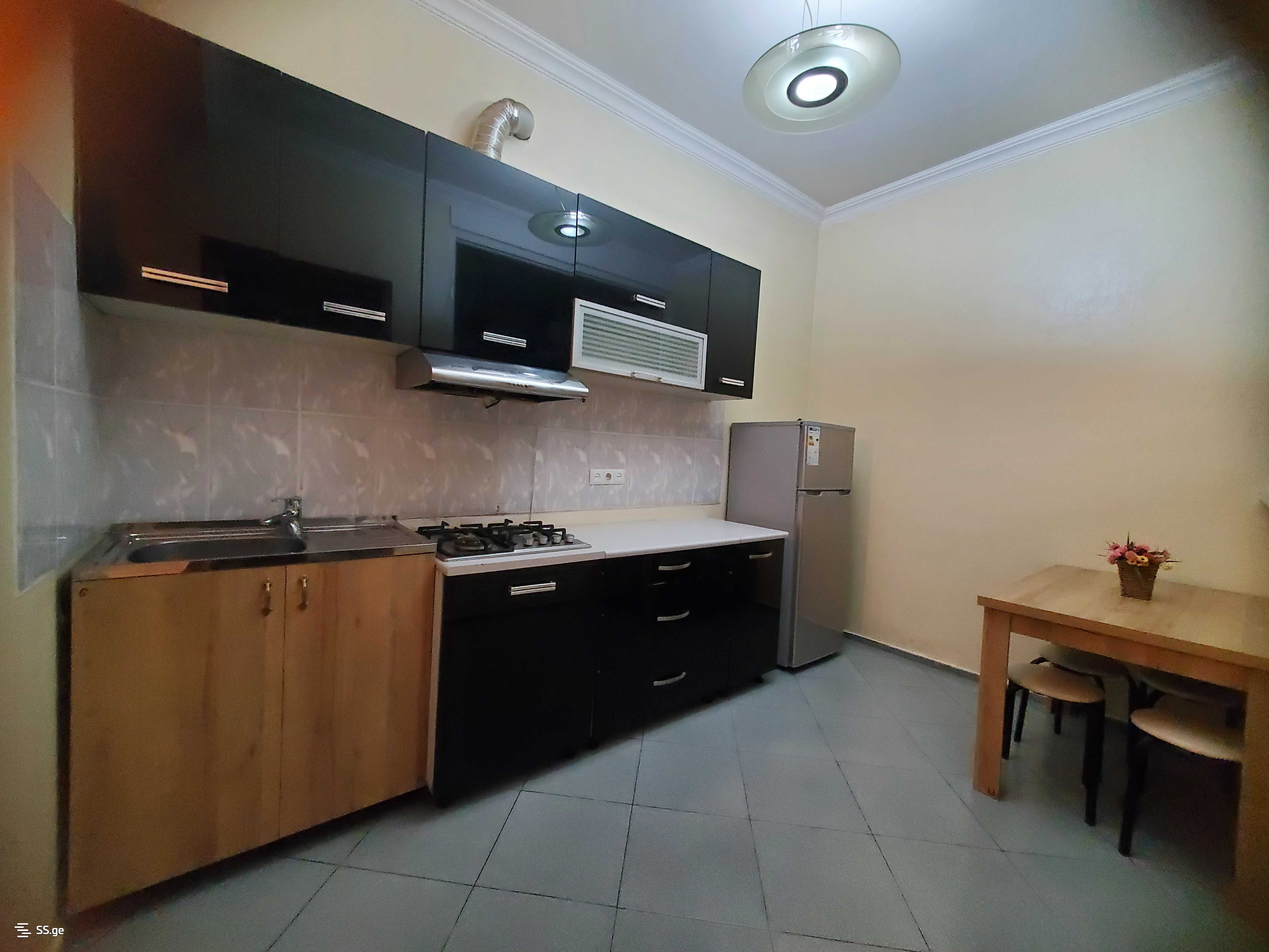 2 Room Flat For Rent. Avlabari view 4