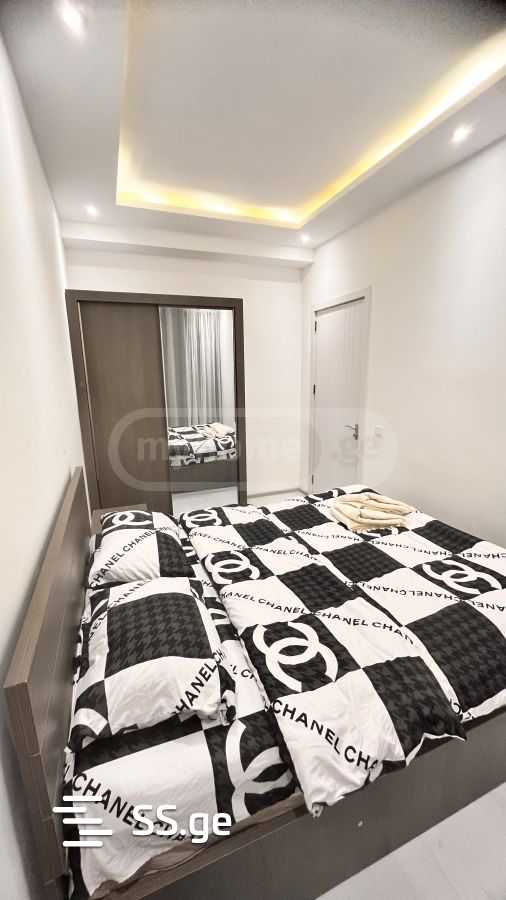 2 Room Flat Daily Rent. Didi Digomi view 1