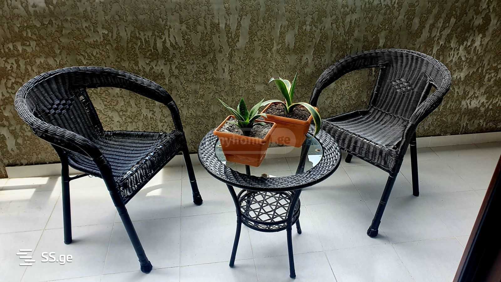 2 Room Flat Daily Rent. Didi Digomi view 5