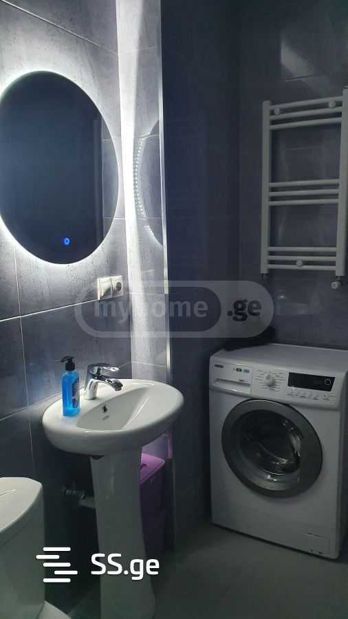 2 Room Flat Daily Rent. Didi Digomi view 2