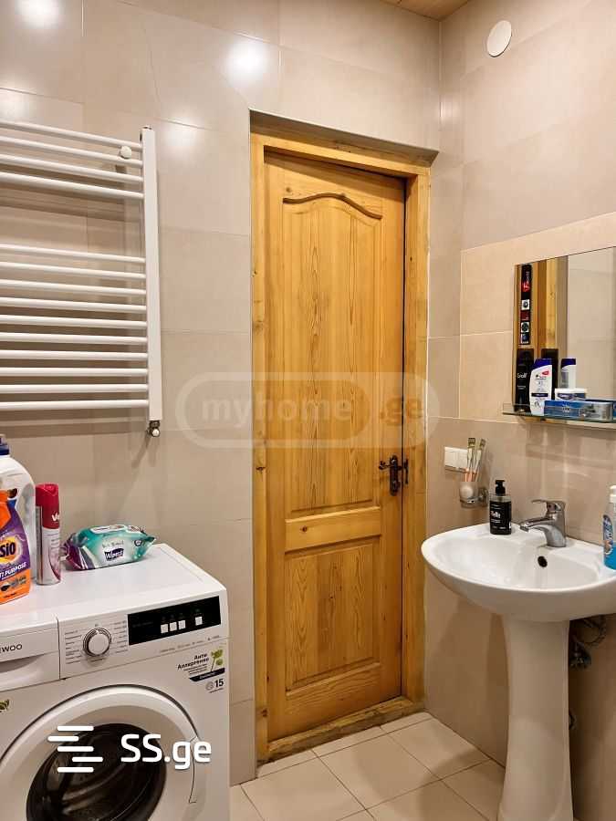 2 Room Flat Daily Rent. Didi Digomi view 10