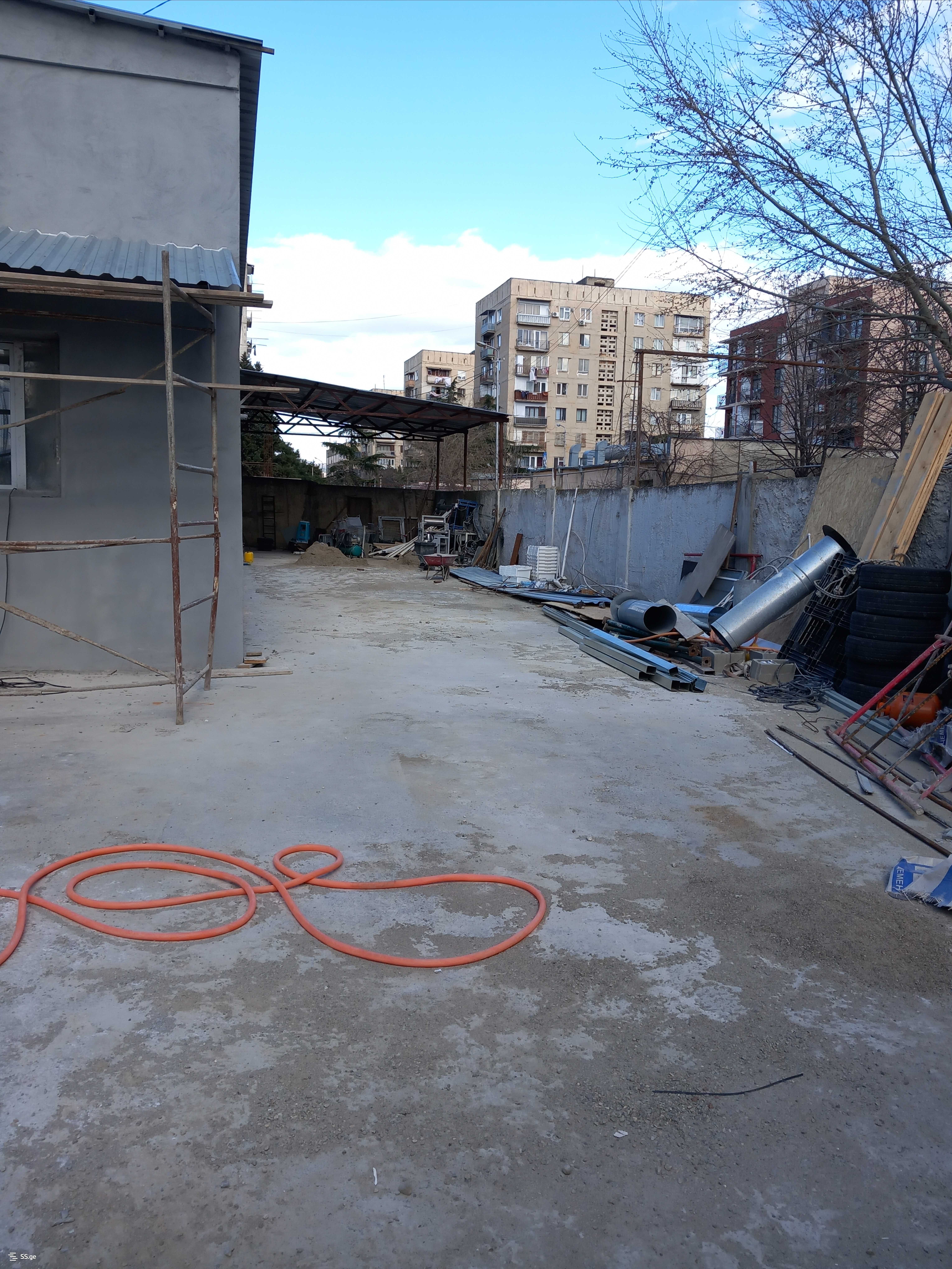 Store-Industrial Property For Rent. Vazisubani view 5