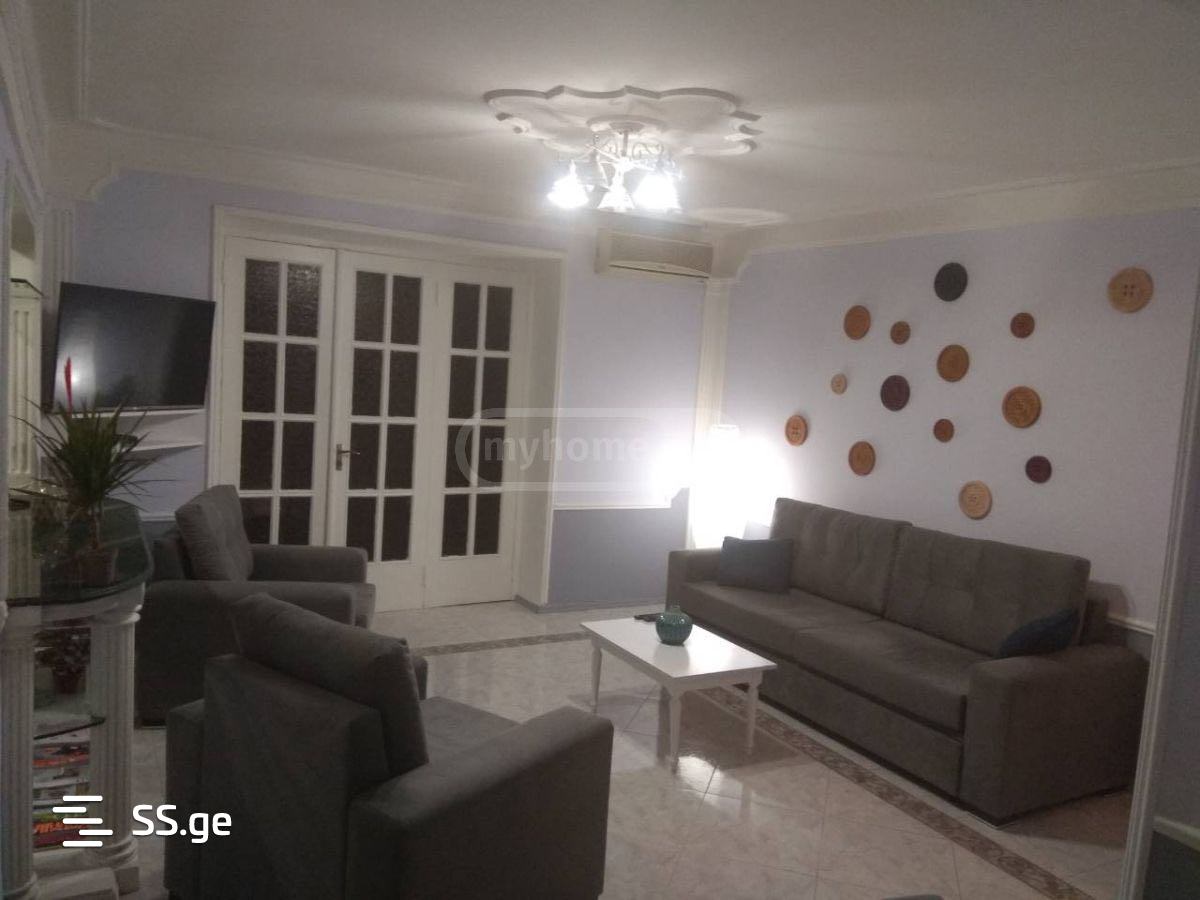 3 Room Flat For Rent. Chugureti view 1