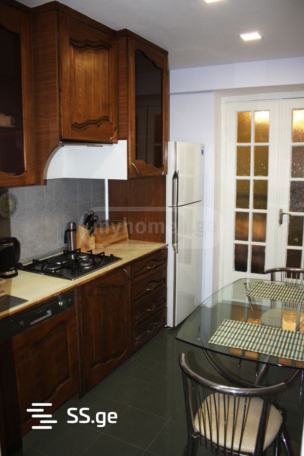 3 Room Flat For Rent. Chugureti view 3