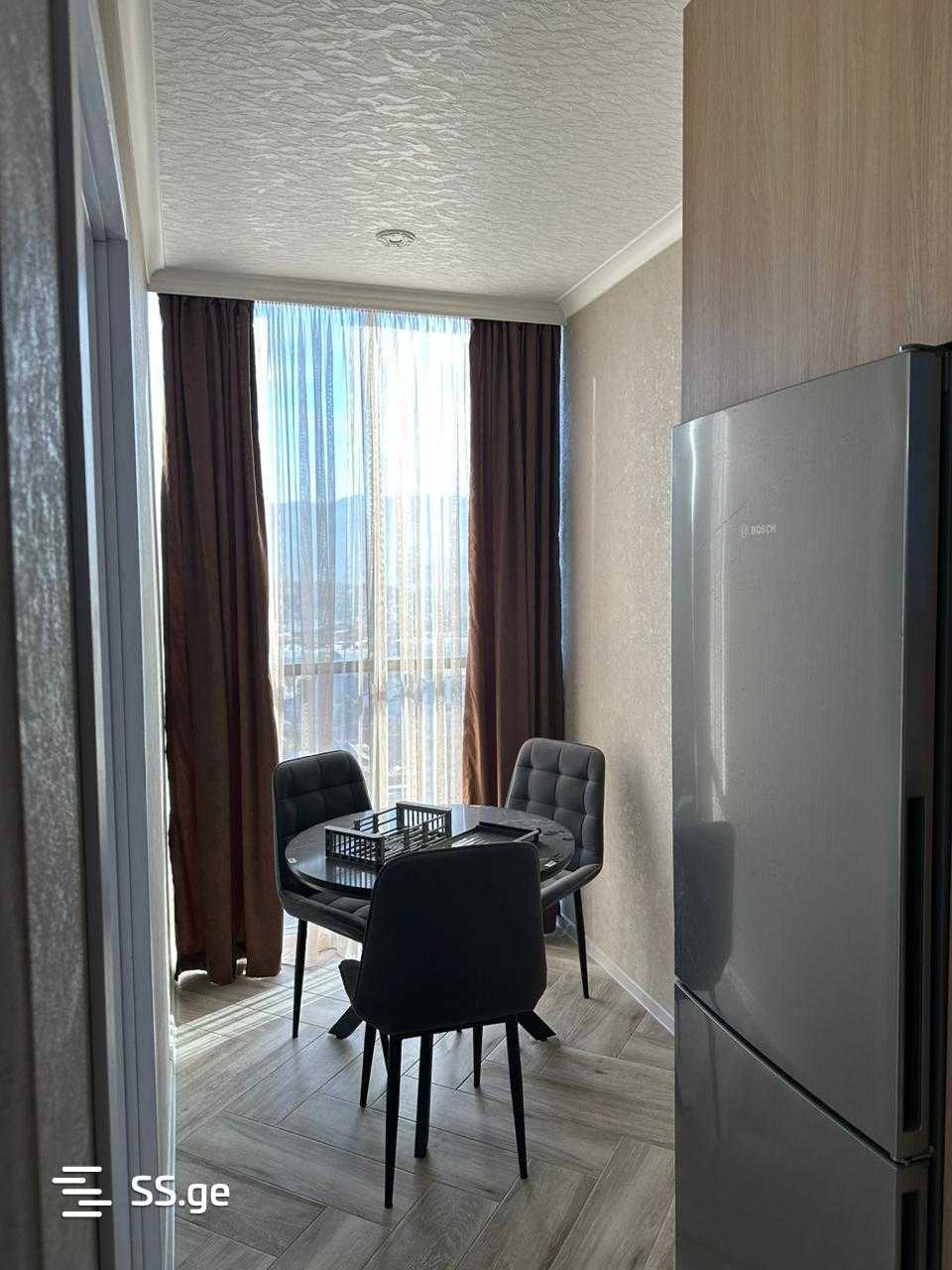 3 Room Flat For Rent. Batumi view 8