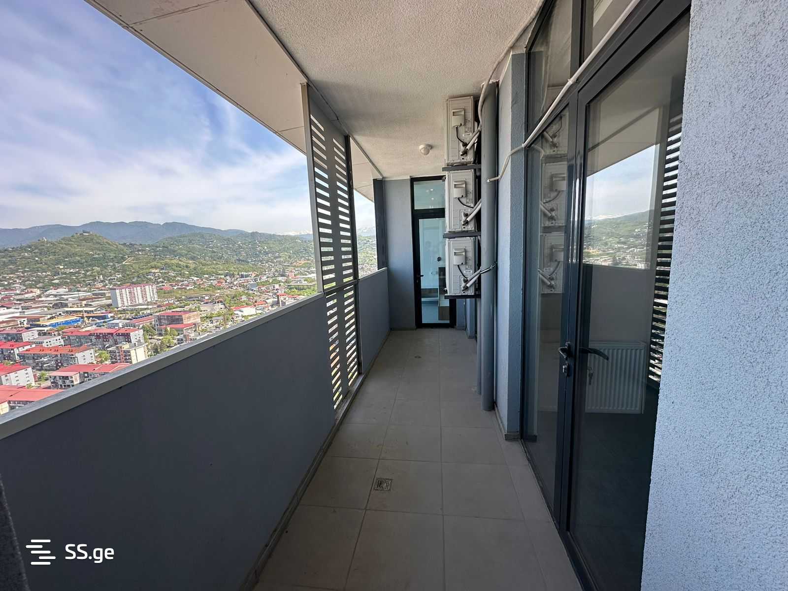 3 Room Flat For Rent. Batumi view 7