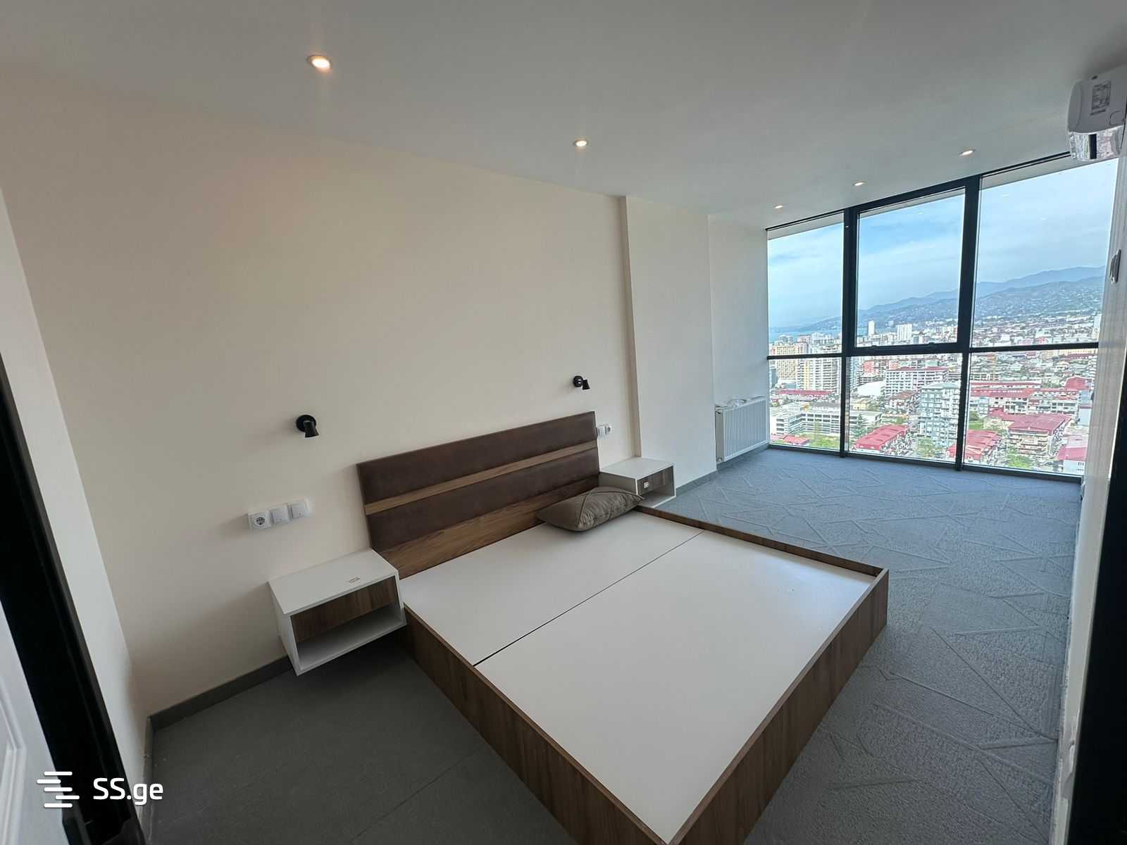 3 Room Flat For Rent. Batumi view 5