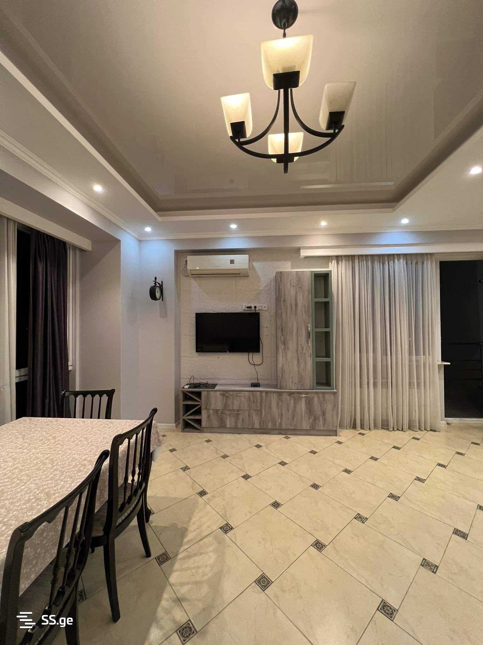 4 Room Flat For Rent. Saburtalo, 1 of 12