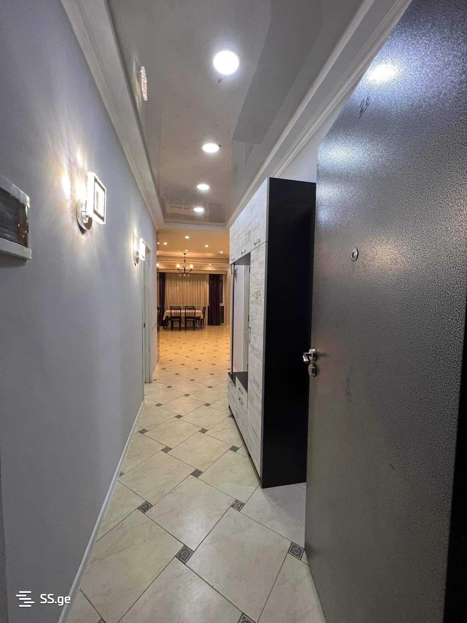4 Room Flat For Rent. Saburtalo, 10 of 12