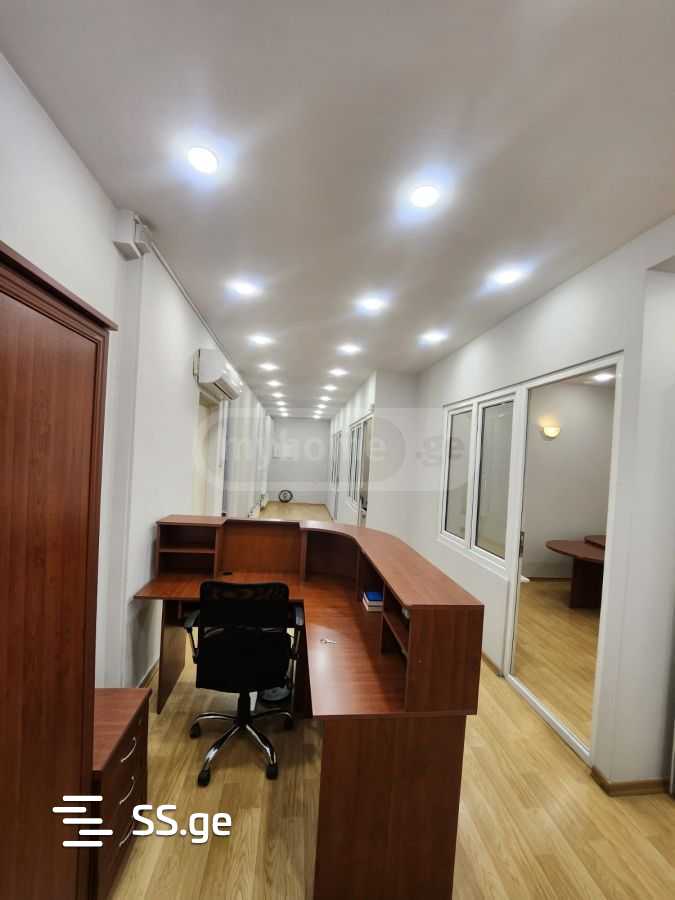 4 room Flat For Rent. Mtatsminda - Bild 6
