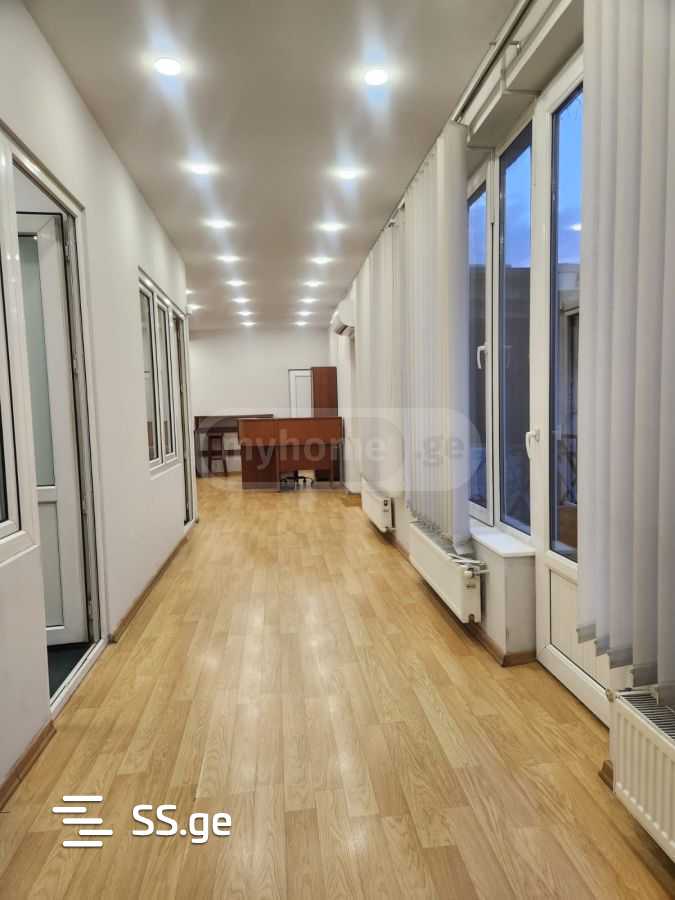 4 room Flat For Rent. Mtatsminda - Bild 5