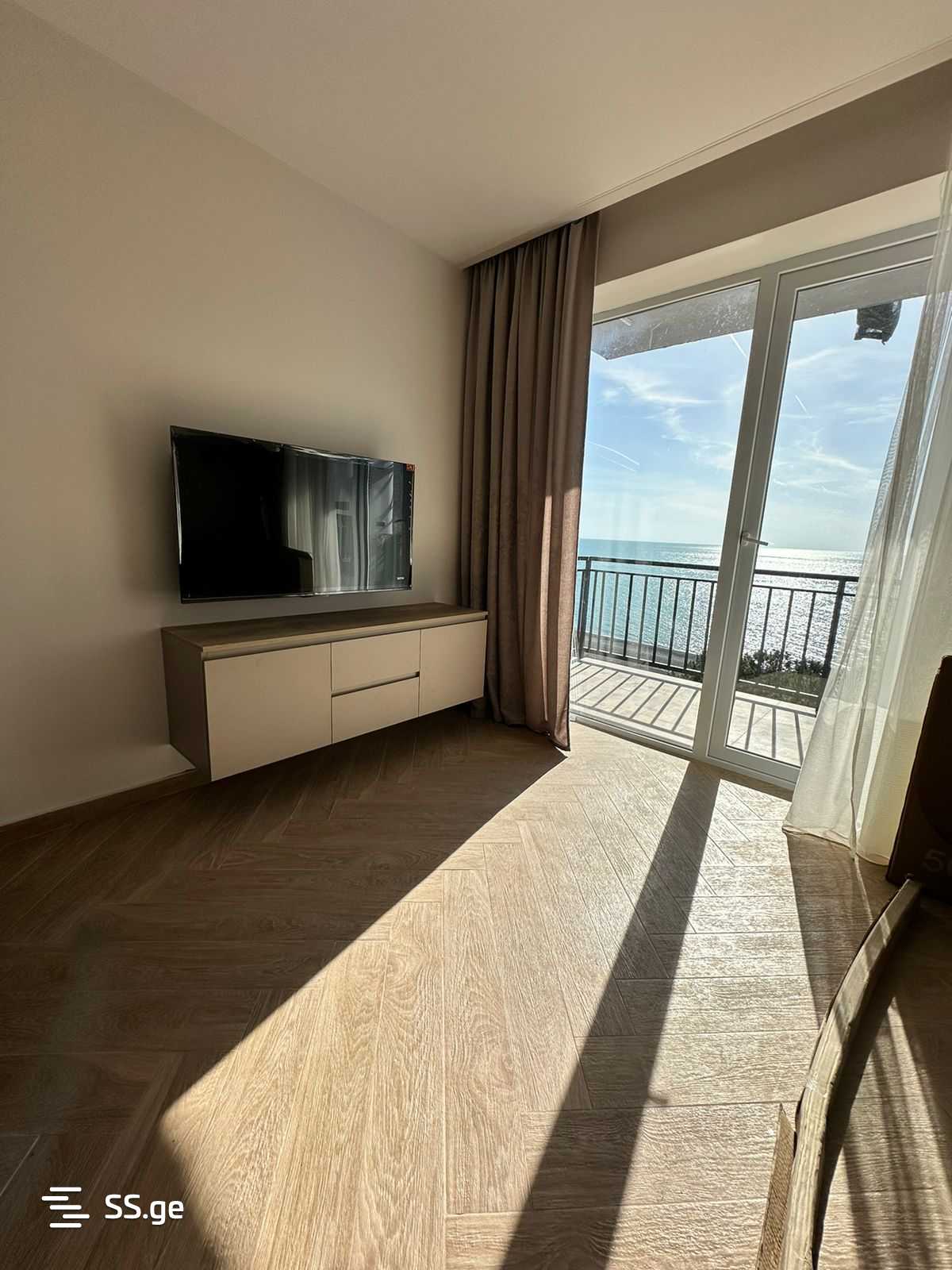 2 Room Flat For Sale, 1 of 4
