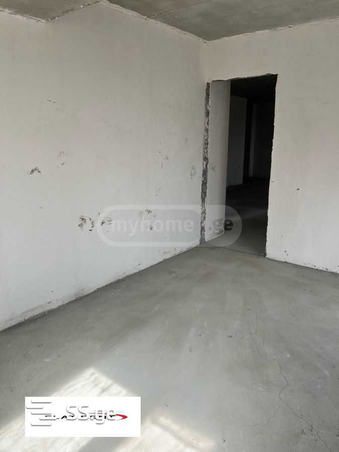 4 Room Flat For Sale view 6