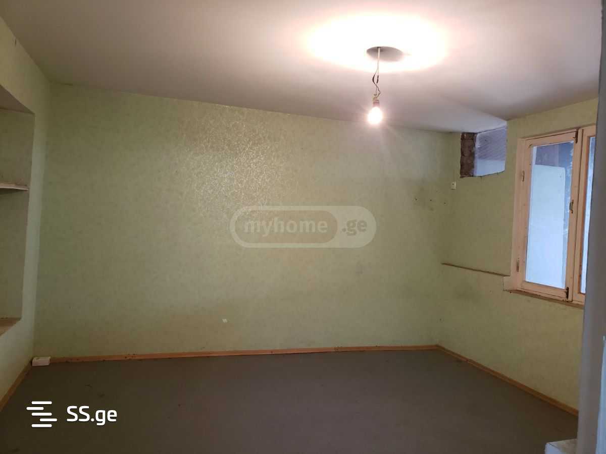 Store-Industrial Property For Rent. Afrika view 4