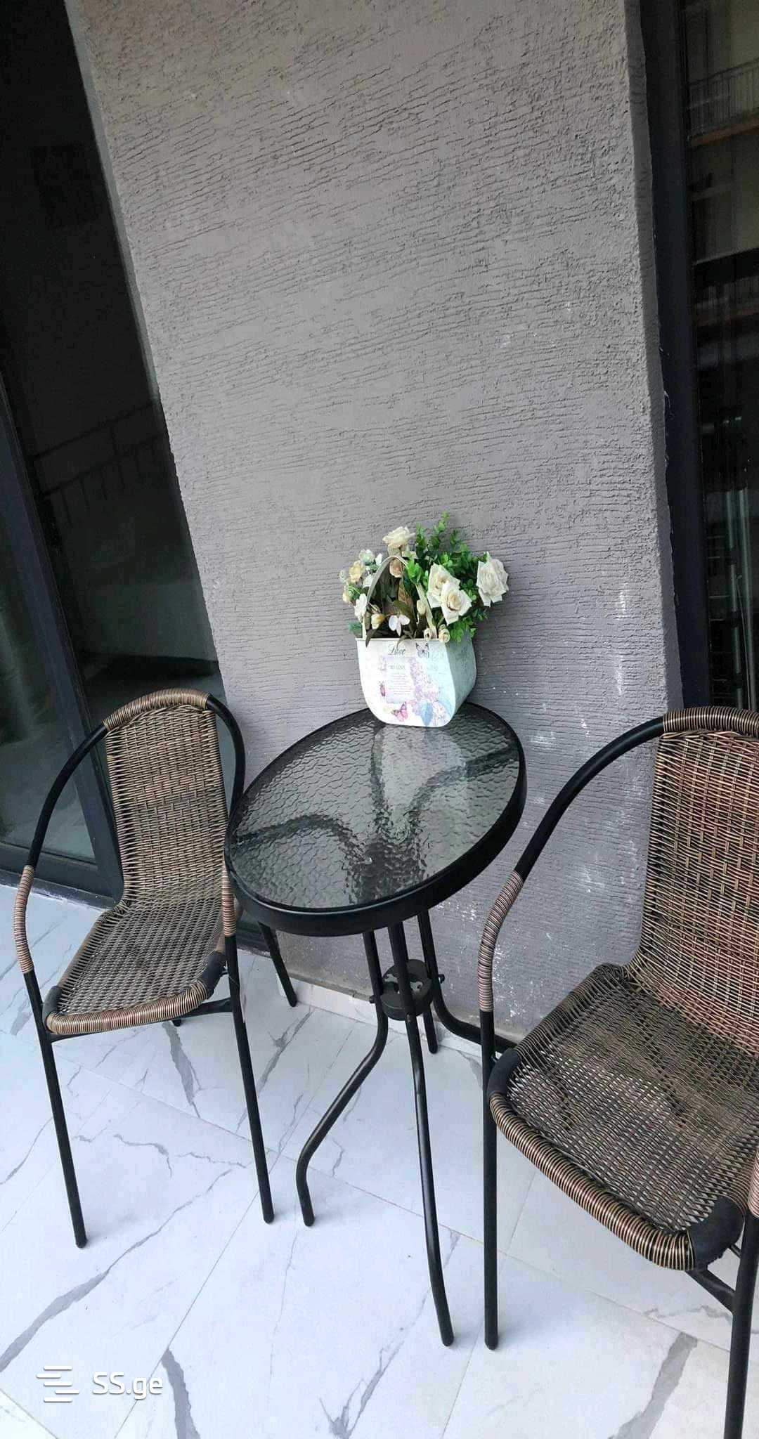2 Room Flat Daily Rent. Digomi view 6