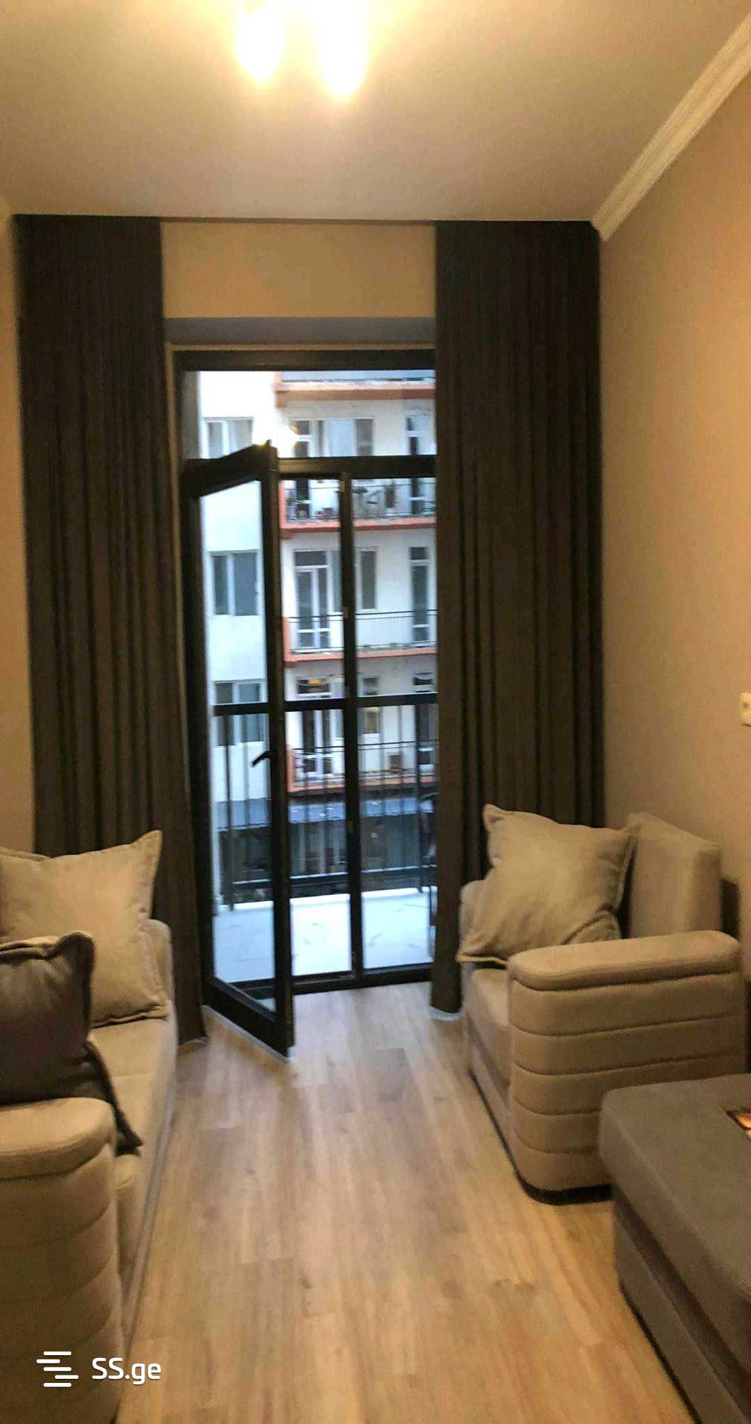 2 Room Flat Daily Rent. Digomi view 4