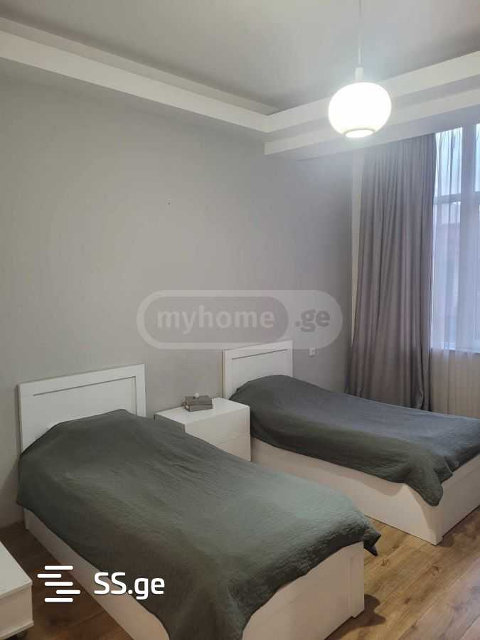 3 Room Flat Daily Rent. Vake view 5