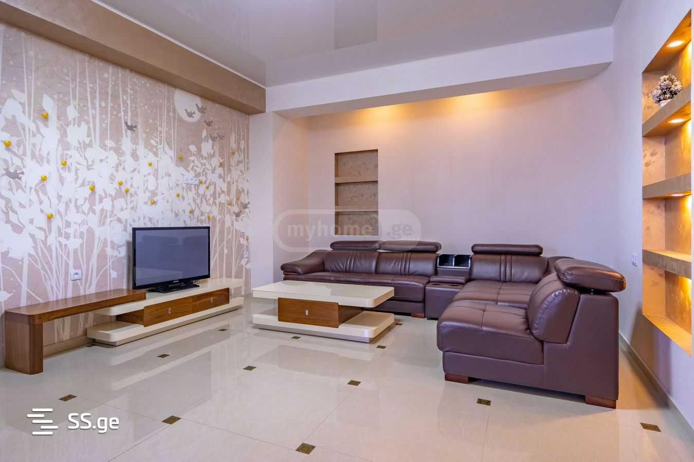 5 Room Flat For Rent. Vera view 1