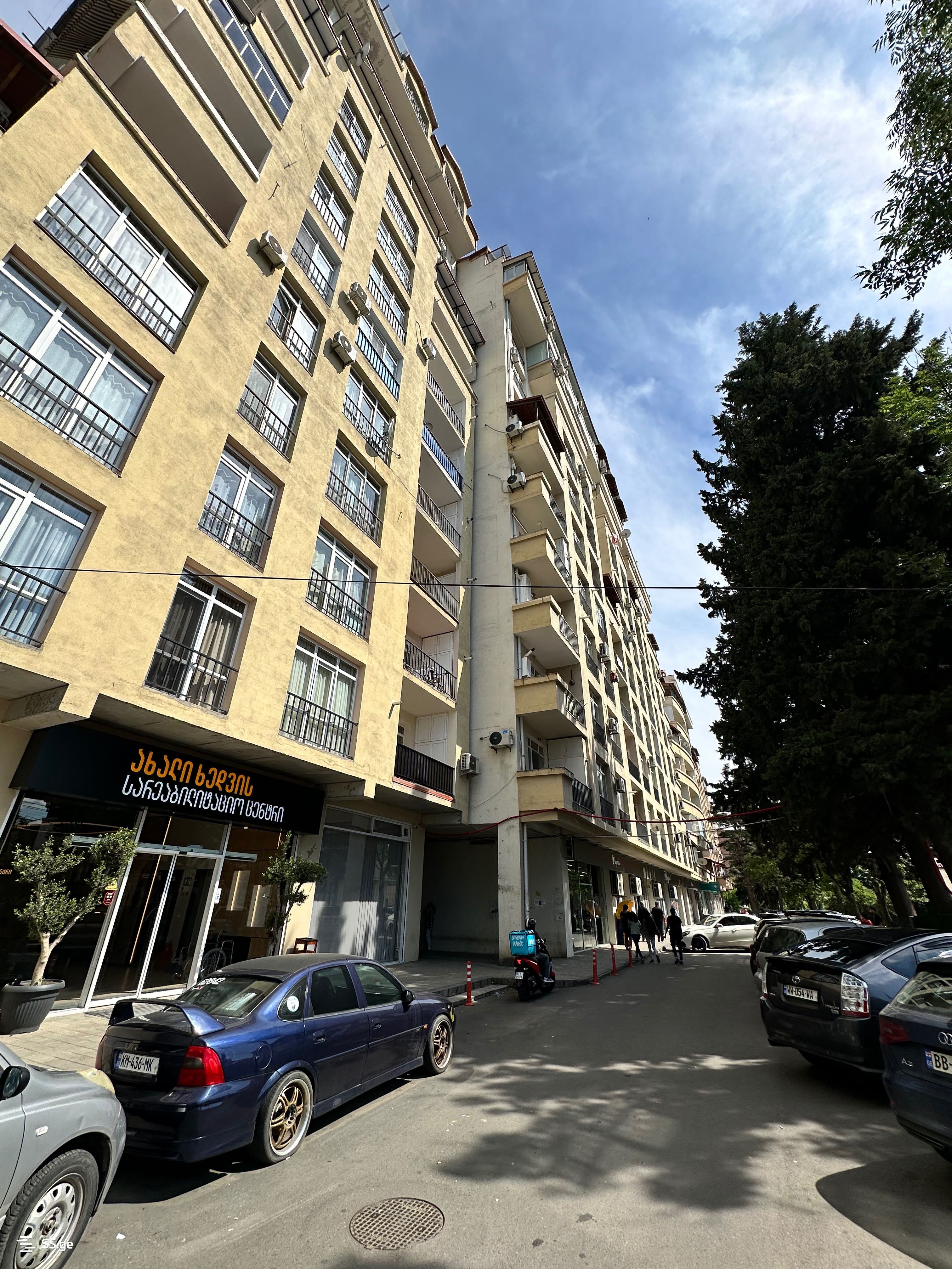 4 Room Flat For Sale view 2