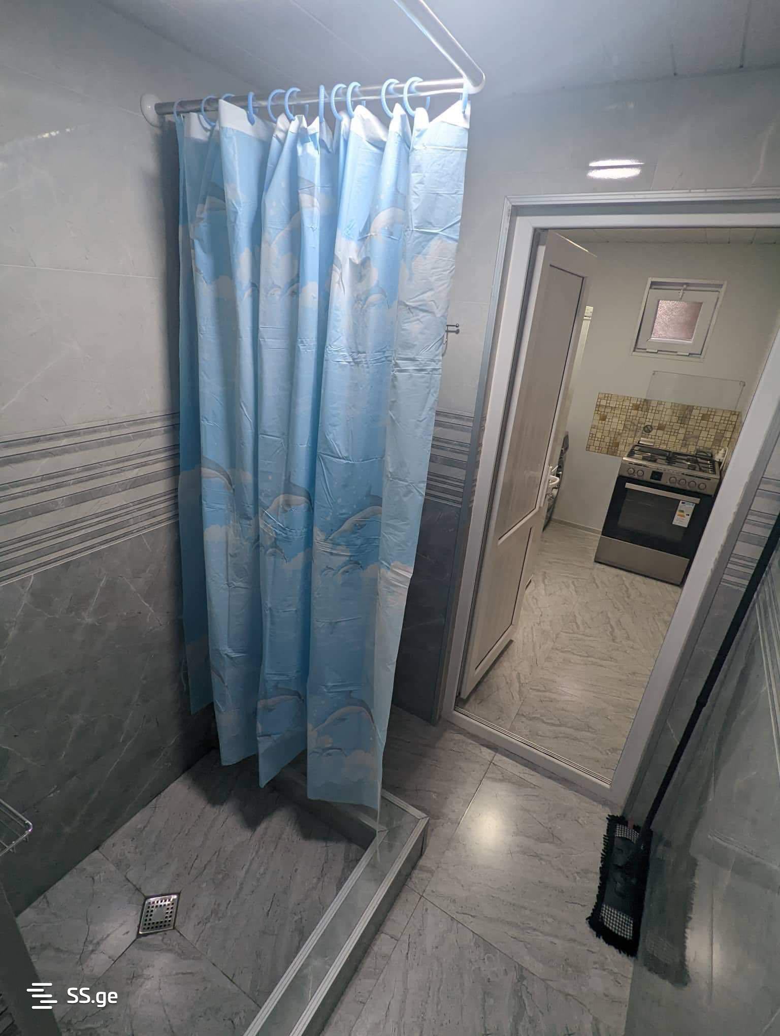 3 Room Private House For Rent. Zugdidi view 6