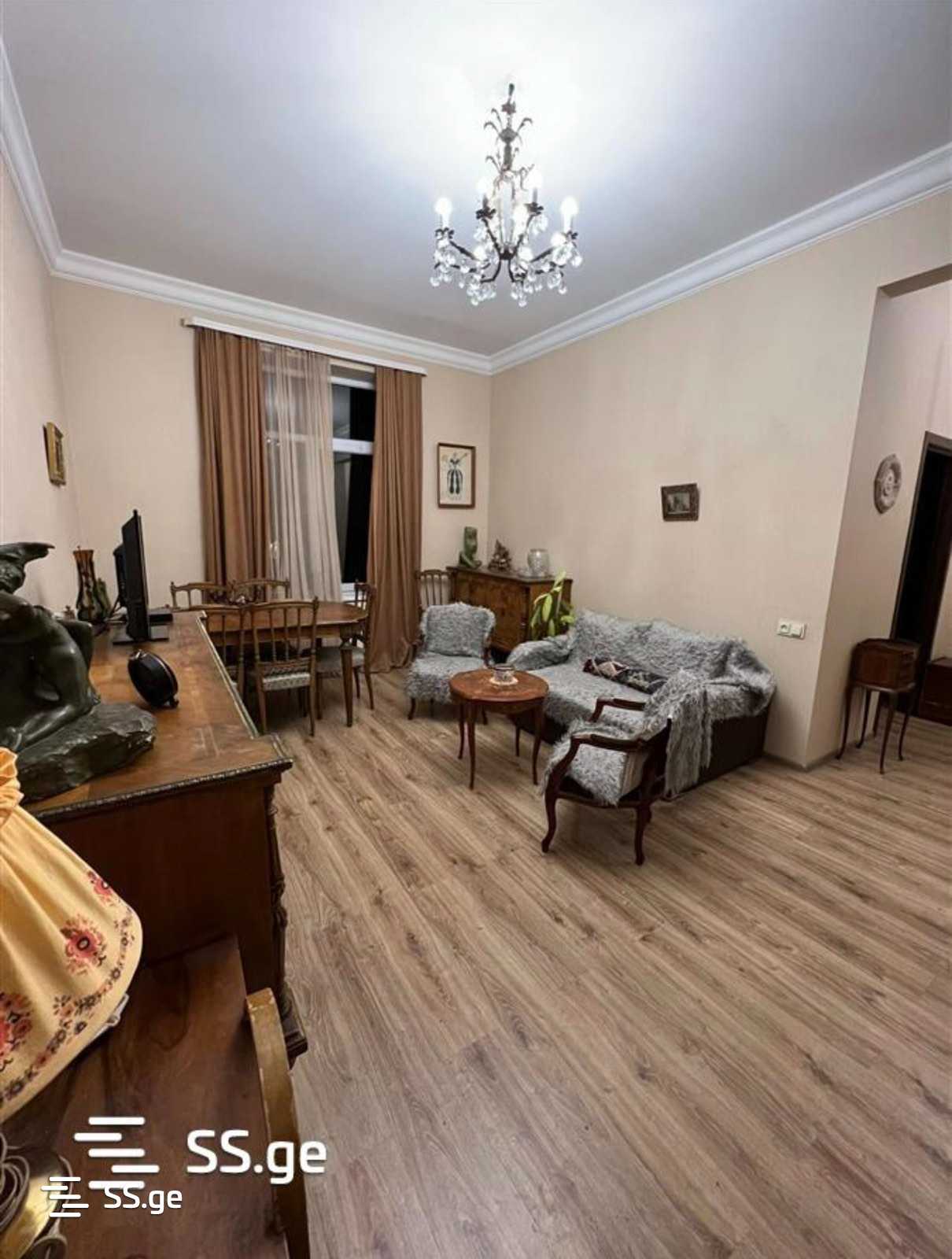 2 Room Apartment For Rent In Mtatsminda view 13
