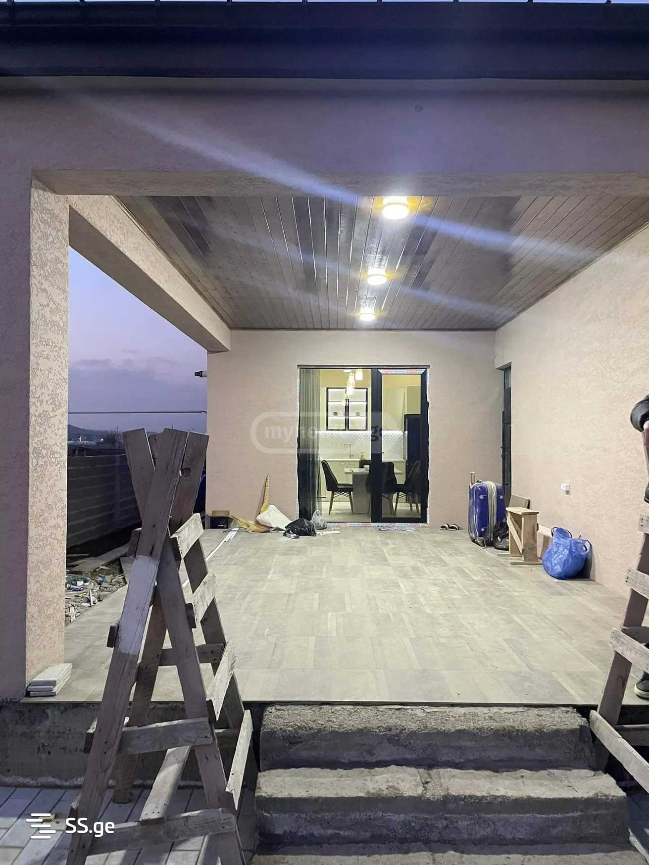4 Room Private House For Sale view 9