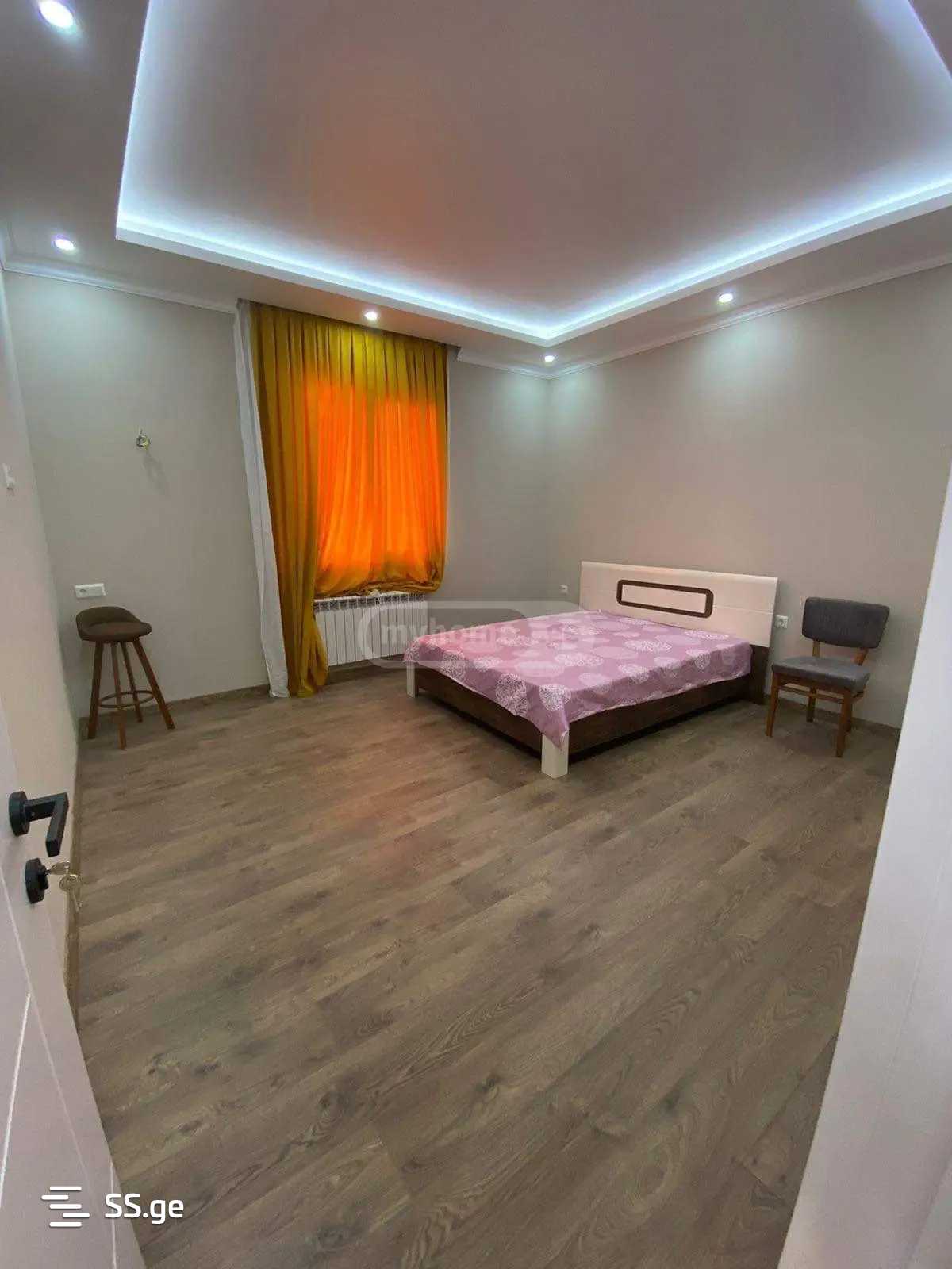 4 Room Private House For Sale view 8