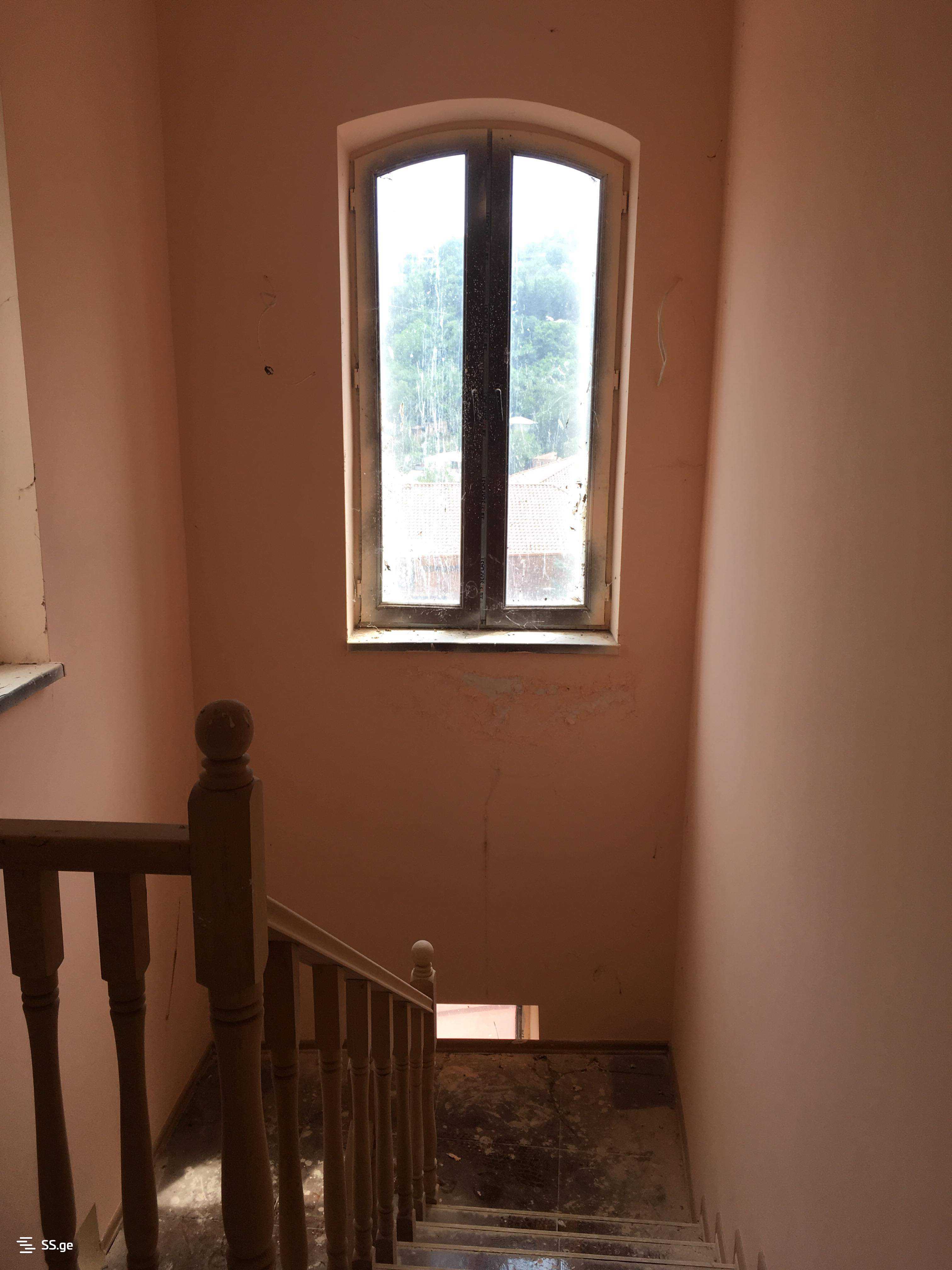 12 Room Hotel For Sale view 6