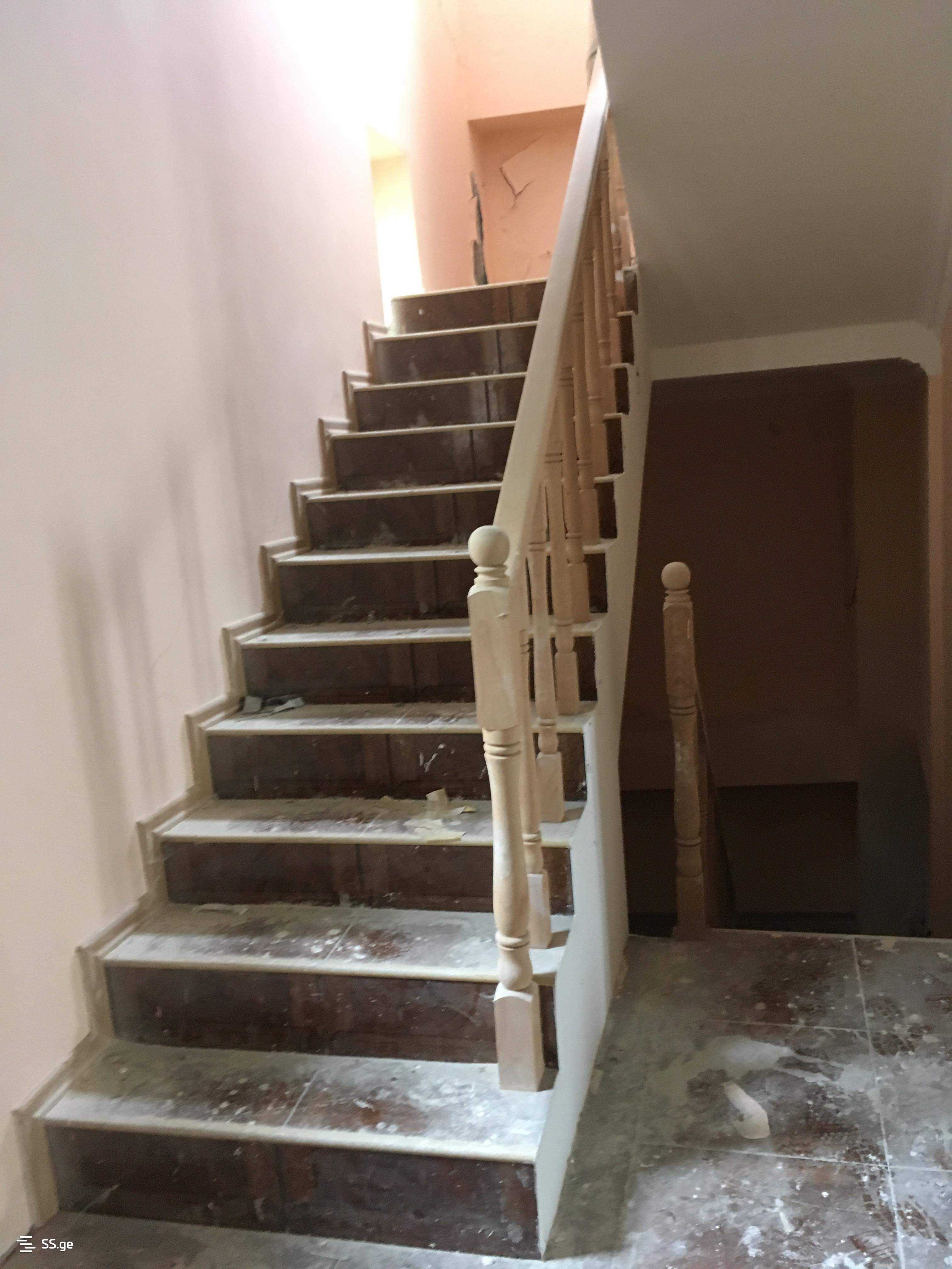 12 Room Hotel For Sale view 9