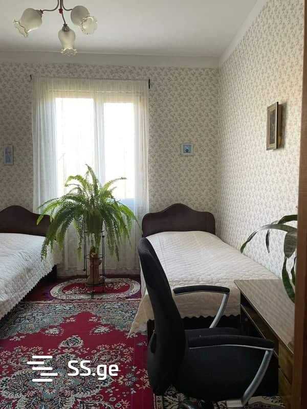 5 Room Private House For Sale view 2