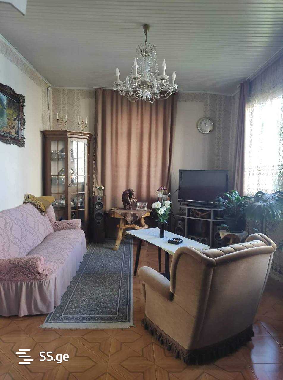 5 Room Private House For Sale view 9