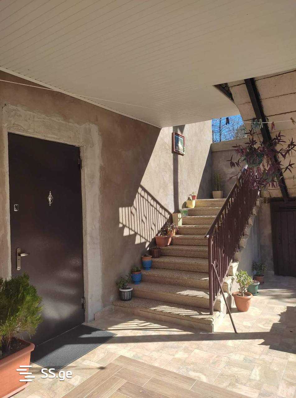 5 Room Private House For Sale view 4