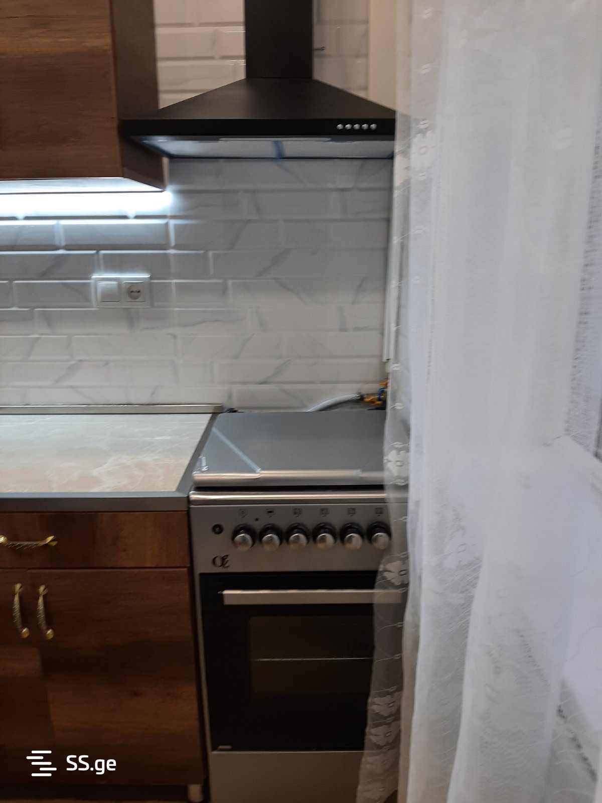 1 Room Flat For Rent. Isani view 6